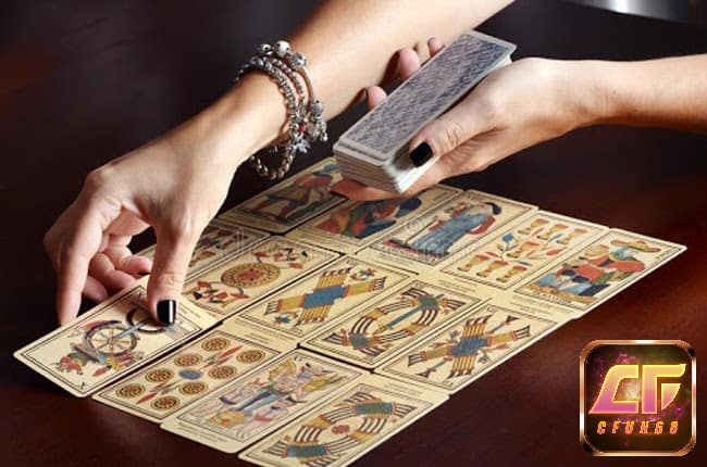 Hướng dẫn cách trải bài bói tarot về tình yêu chuẩn nhất 2022