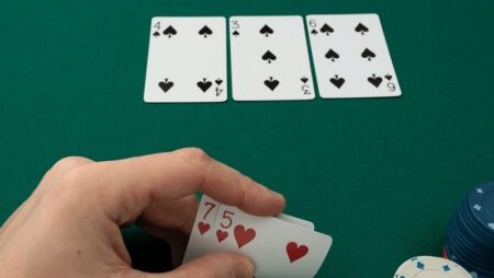 Bài rác trong Poker là gì? Cách xử lý hay khi chơi Poker